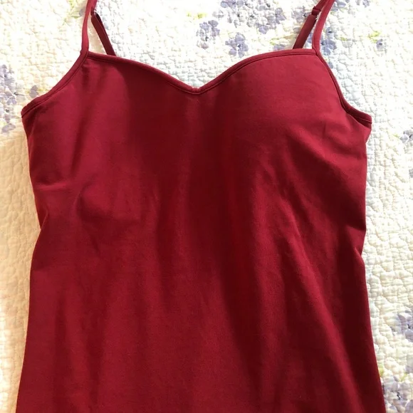 5 Norm Thompson Camis with built in bra - Picture 13 of 14